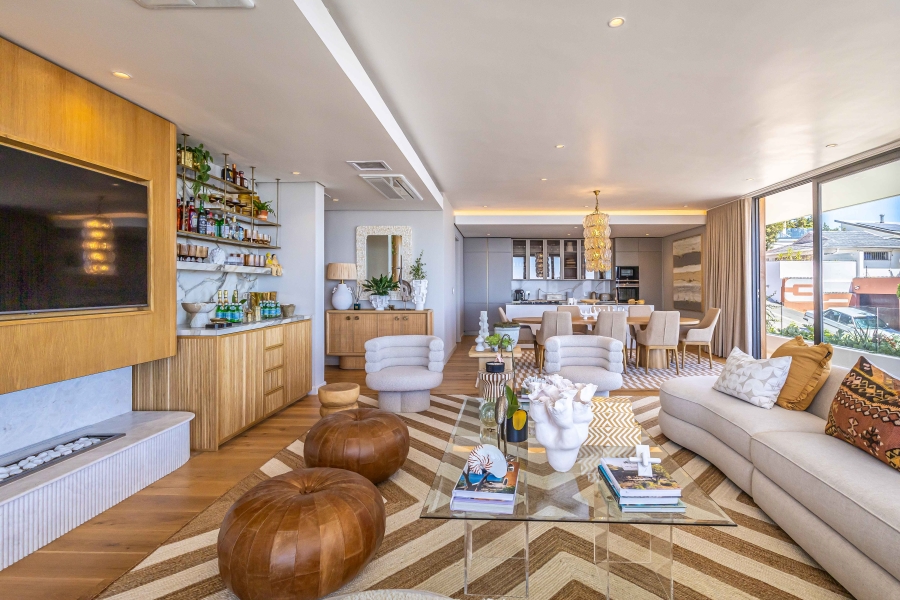 4 Bedroom Property for Sale in Fresnaye Western Cape